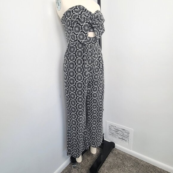 Bardot Twist Black White Floral Strapless Wide Leg Jumpsuit – Size 4 (XS) NWT - Picture 3 of 16